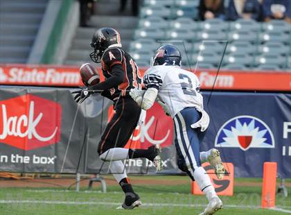 Thumbnail 3 in Huntington Beach vs. Newport Harbor (CIF SS Southern Division Final) photogallery.