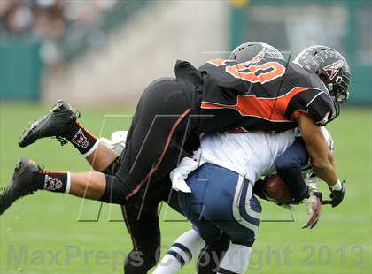 Thumbnail 3 in Huntington Beach vs. Newport Harbor (CIF SS Southern Division Final) photogallery.