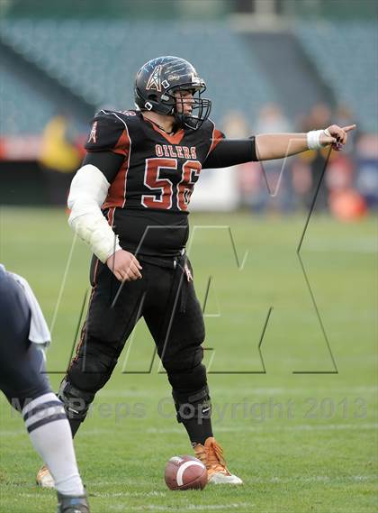 Thumbnail 3 in Huntington Beach vs. Newport Harbor (CIF SS Southern Division Final) photogallery.