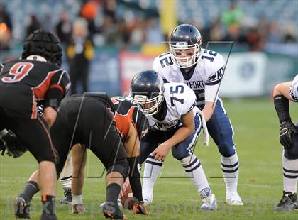 Thumbnail 2 in Huntington Beach vs. Newport Harbor (CIF SS Southern Division Final) photogallery.