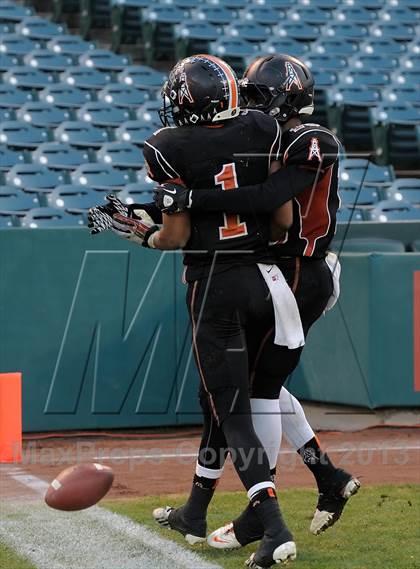 Thumbnail 1 in Huntington Beach vs. Newport Harbor (CIF SS Southern Division Final) photogallery.