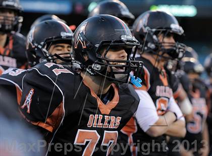 Thumbnail 2 in Huntington Beach vs. Newport Harbor (CIF SS Southern Division Final) photogallery.