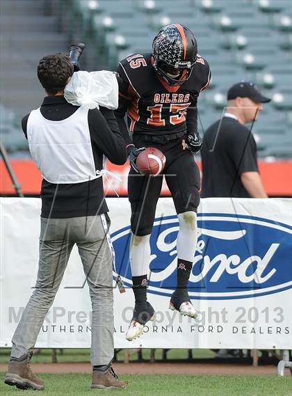 Thumbnail 1 in Huntington Beach vs. Newport Harbor (CIF SS Southern Division Final) photogallery.