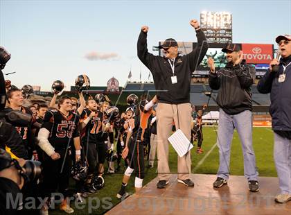 Thumbnail 2 in Huntington Beach vs. Newport Harbor (CIF SS Southern Division Final) photogallery.