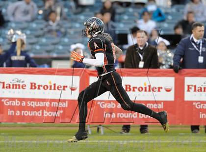 Thumbnail 2 in Huntington Beach vs. Newport Harbor (CIF SS Southern Division Final) photogallery.