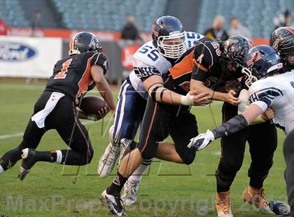 Thumbnail 2 in Huntington Beach vs. Newport Harbor (CIF SS Southern Division Final) photogallery.