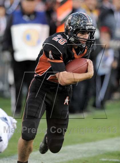 Thumbnail 1 in Huntington Beach vs. Newport Harbor (CIF SS Southern Division Final) photogallery.