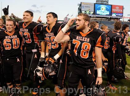 Thumbnail 2 in Huntington Beach vs. Newport Harbor (CIF SS Southern Division Final) photogallery.