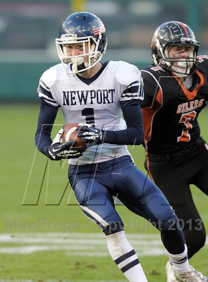 Thumbnail 1 in Huntington Beach vs. Newport Harbor (CIF SS Southern Division Final) photogallery.