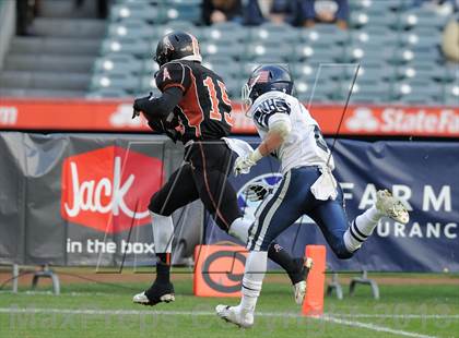 Thumbnail 2 in Huntington Beach vs. Newport Harbor (CIF SS Southern Division Final) photogallery.