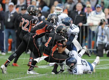 Thumbnail 2 in Huntington Beach vs. Newport Harbor (CIF SS Southern Division Final) photogallery.