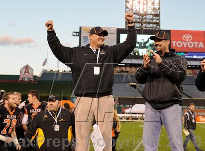 Thumbnail 2 in Huntington Beach vs. Newport Harbor (CIF SS Southern Division Final) photogallery.
