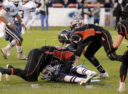 Thumbnail 1 in Huntington Beach vs. Newport Harbor (CIF SS Southern Division Final) photogallery.
