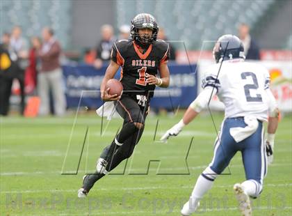 Thumbnail 2 in Huntington Beach vs. Newport Harbor (CIF SS Southern Division Final) photogallery.