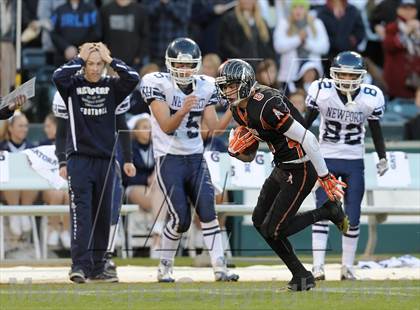 Thumbnail 3 in Huntington Beach vs. Newport Harbor (CIF SS Southern Division Final) photogallery.