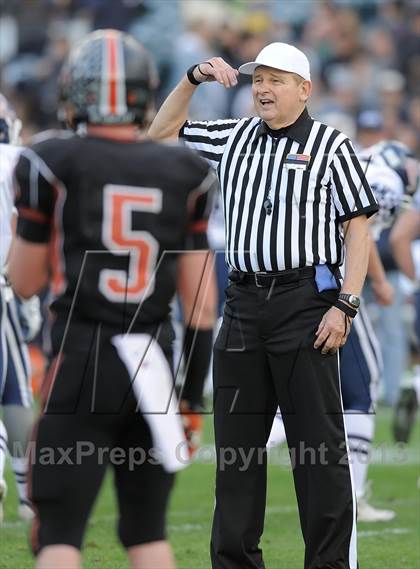 Thumbnail 2 in Huntington Beach vs. Newport Harbor (CIF SS Southern Division Final) photogallery.