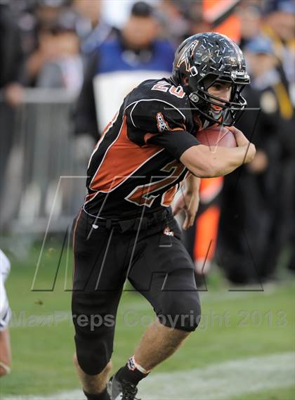 Thumbnail 2 in Huntington Beach vs. Newport Harbor (CIF SS Southern Division Final) photogallery.