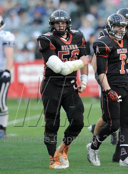 Thumbnail 2 in Huntington Beach vs. Newport Harbor (CIF SS Southern Division Final) photogallery.