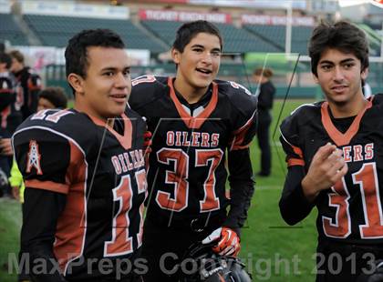 Thumbnail 3 in Huntington Beach vs. Newport Harbor (CIF SS Southern Division Final) photogallery.