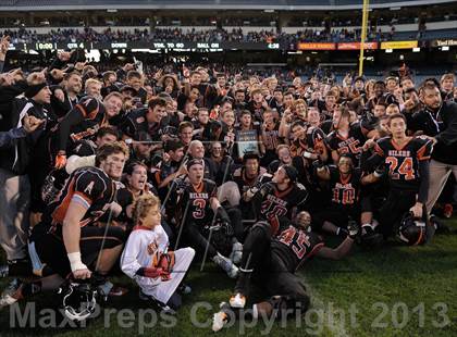 Thumbnail 3 in Huntington Beach vs. Newport Harbor (CIF SS Southern Division Final) photogallery.