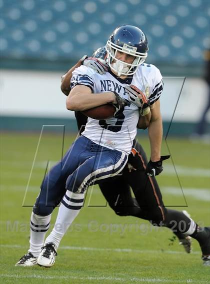 Thumbnail 1 in Huntington Beach vs. Newport Harbor (CIF SS Southern Division Final) photogallery.