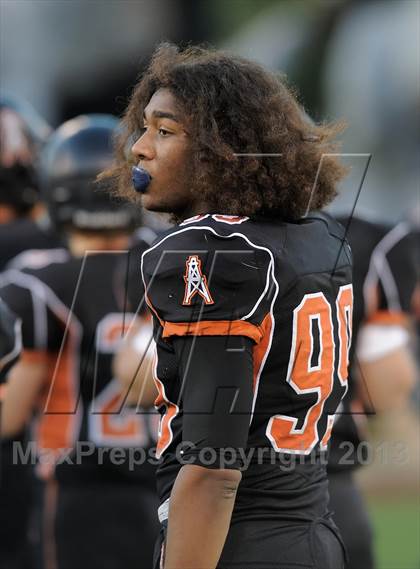 Thumbnail 1 in Huntington Beach vs. Newport Harbor (CIF SS Southern Division Final) photogallery.