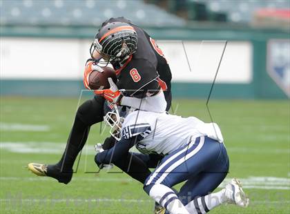 Thumbnail 3 in Huntington Beach vs. Newport Harbor (CIF SS Southern Division Final) photogallery.