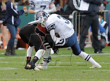 Thumbnail 3 in Huntington Beach vs. Newport Harbor (CIF SS Southern Division Final) photogallery.