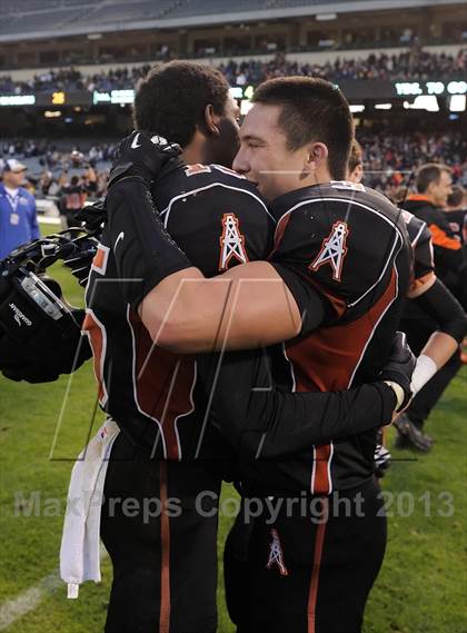 Thumbnail 2 in Huntington Beach vs. Newport Harbor (CIF SS Southern Division Final) photogallery.