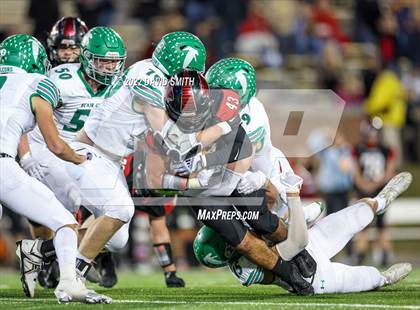 Thumbnail 1 in Blair Oaks vs. Lamar (MSHSAA Class 2 Championship) photogallery.