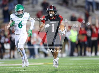 Thumbnail 3 in Blair Oaks vs. Lamar (MSHSAA Class 2 Championship) photogallery.