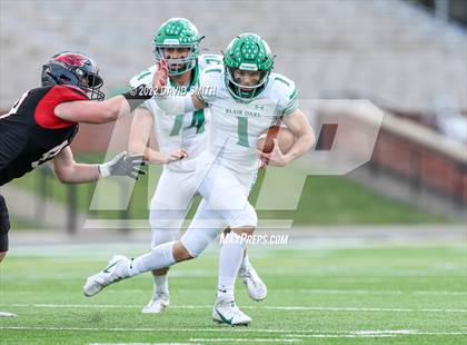 Thumbnail 2 in Blair Oaks vs. Lamar (MSHSAA Class 2 Championship) photogallery.