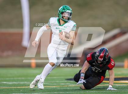 Thumbnail 3 in Blair Oaks vs. Lamar (MSHSAA Class 2 Championship) photogallery.