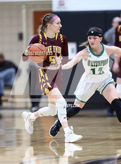 Thumbnail 2 in Berne Union vs Waterford (OHSAA D4 Regional Semifinal) photogallery.