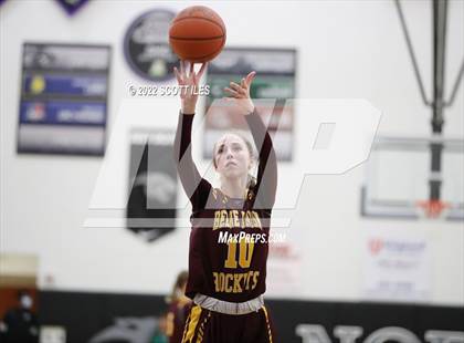 Thumbnail 1 in Berne Union vs Waterford (OHSAA D4 Regional Semifinal) photogallery.