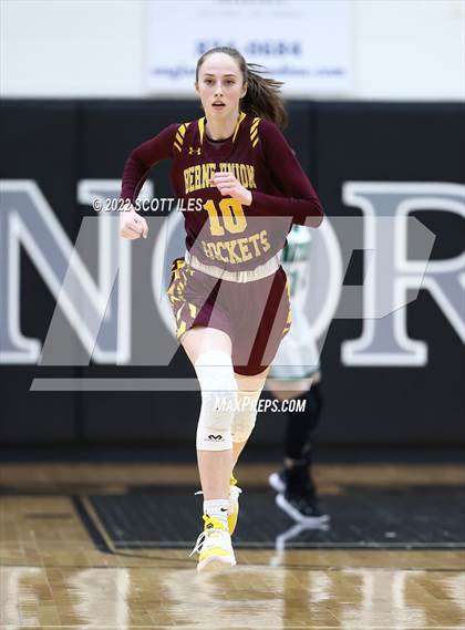 Thumbnail 2 in Berne Union vs Waterford (OHSAA D4 Regional Semifinal) photogallery.