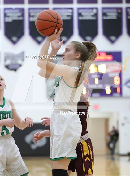 Thumbnail 2 in Berne Union vs Waterford (OHSAA D4 Regional Semifinal) photogallery.