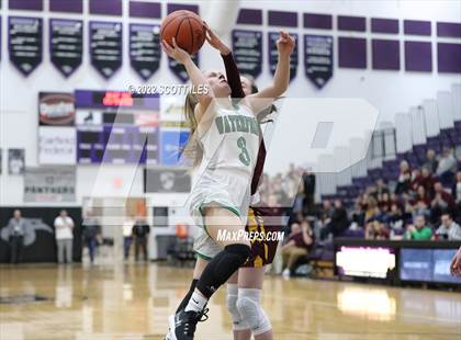 Thumbnail 3 in Berne Union vs Waterford (OHSAA D4 Regional Semifinal) photogallery.
