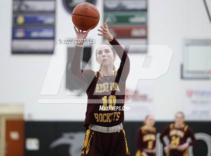 Thumbnail 1 in Berne Union vs Waterford (OHSAA D4 Regional Semifinal) photogallery.