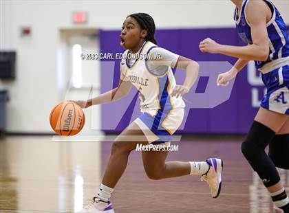 Thumbnail 2 in Clarksville Academy vs. Auburn photogallery.