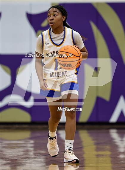 Thumbnail 2 in Clarksville Academy vs. Auburn photogallery.