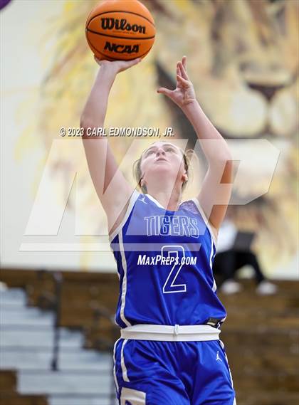 Thumbnail 1 in Clarksville Academy vs. Auburn photogallery.