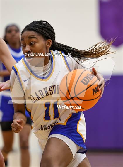 Thumbnail 3 in Clarksville Academy vs. Auburn photogallery.