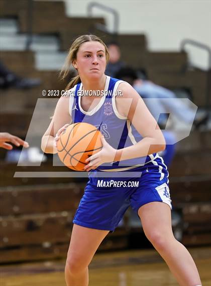 Thumbnail 2 in Clarksville Academy vs. Auburn photogallery.