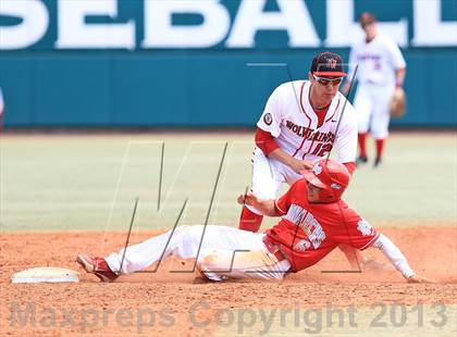 Thumbnail 1 in Harvard-Westlake vs. Mater Dei (National High School Invitational Championship) photogallery.