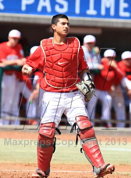 Thumbnail 1 in Harvard-Westlake vs. Mater Dei (National High School Invitational Championship) photogallery.