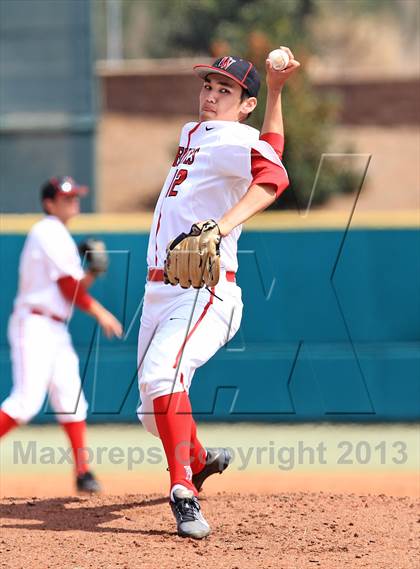 Thumbnail 2 in Harvard-Westlake vs. Mater Dei (National High School Invitational Championship) photogallery.