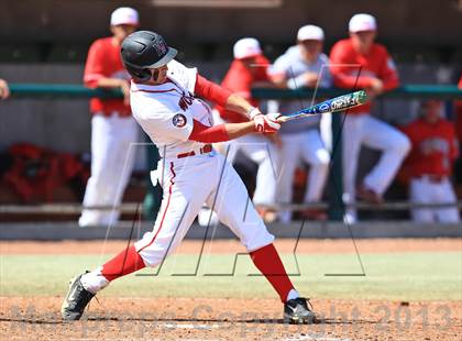 Thumbnail 2 in Harvard-Westlake vs. Mater Dei (National High School Invitational Championship) photogallery.