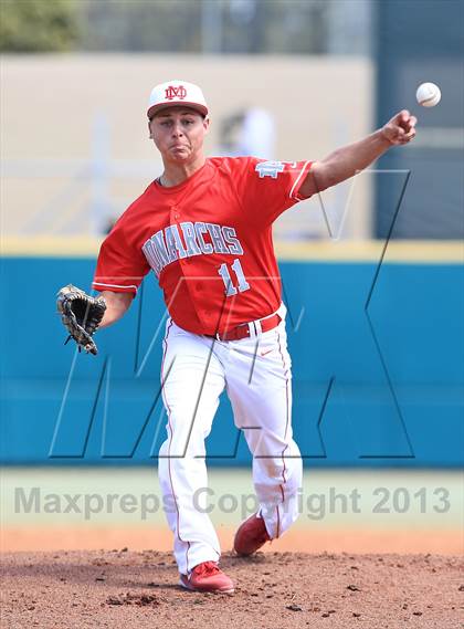 Thumbnail 1 in Harvard-Westlake vs. Mater Dei (National High School Invitational Championship) photogallery.