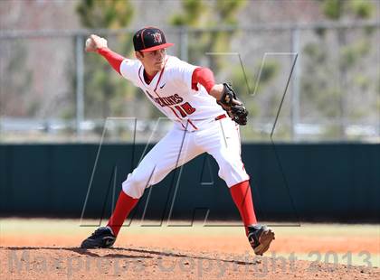 Thumbnail 3 in Harvard-Westlake vs. Mater Dei (National High School Invitational Championship) photogallery.